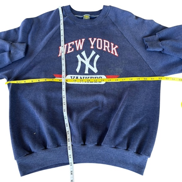 Vintage Jerzees New York Yankees MLB Raglan Crewneck Sweatshirt Large Soft Faded - Picture 8 of 12